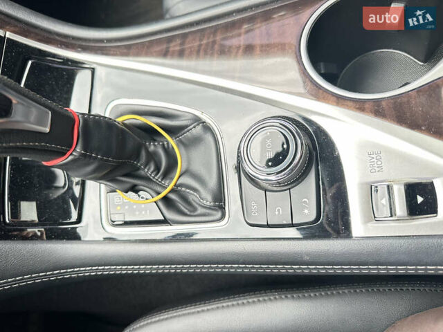 Серый Инфинити Q50, объемом двигателя 3 л и пробегом 100 тыс. км за 14800 $, фото 13 на Automoto.ua