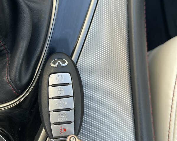 Серый Инфинити Q50, объемом двигателя 3 л и пробегом 170 тыс. км за 24000 $, фото 25 на Automoto.ua