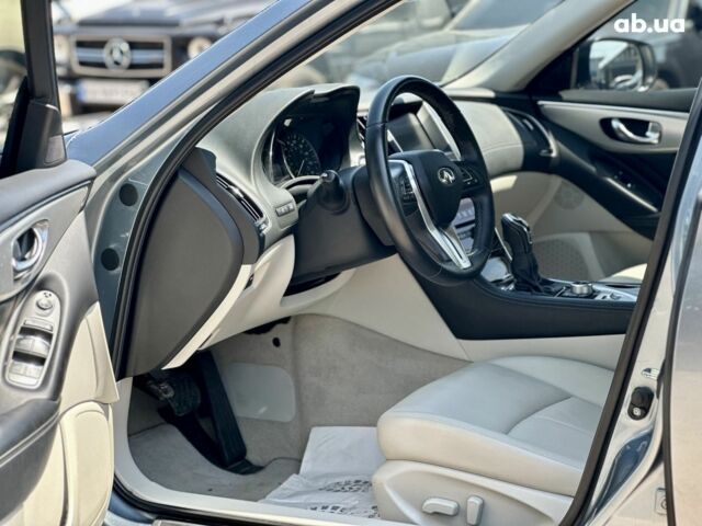 Серый Инфинити Q50, объемом двигателя 0 л и пробегом 93 тыс. км за 14900 $, фото 8 на Automoto.ua