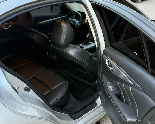 Сірий Інфініті Q50, об'ємом двигуна 3 л та пробігом 59 тис. км за 23000 $, фото 15 на Automoto.ua