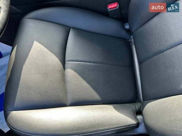 Серый Инфинити Q50, объемом двигателя 3 л и пробегом 74 тыс. км за 15900 $, фото 13 на Automoto.ua