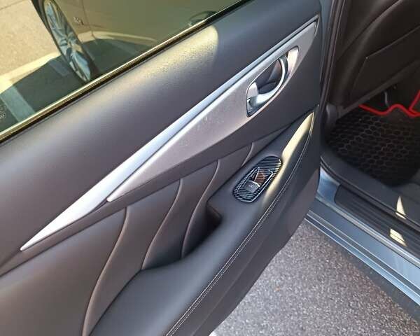 Сірий Інфініті Q50, об'ємом двигуна 3 л та пробігом 135 тис. км за 23000 $, фото 20 на Automoto.ua