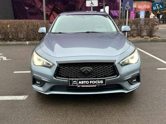 Сірий Інфініті Q50, об'ємом двигуна 3 л та пробігом 137 тис. км за 20990 $, фото 2 на Automoto.ua