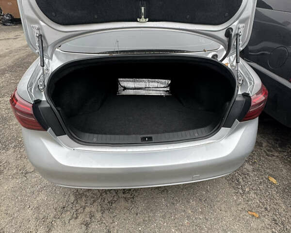 Серый Инфинити Q50, объемом двигателя 3 л и пробегом 138 тыс. км за 14500 $, фото 17 на Automoto.ua