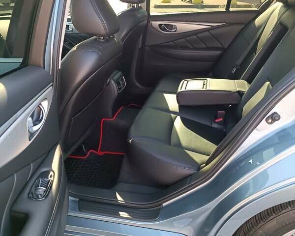 Сірий Інфініті Q50, об'ємом двигуна 3 л та пробігом 135 тис. км за 23000 $, фото 13 на Automoto.ua