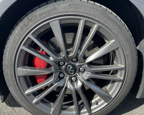 Серый Инфинити Q50, объемом двигателя 3 л и пробегом 170 тыс. км за 24000 $, фото 7 на Automoto.ua