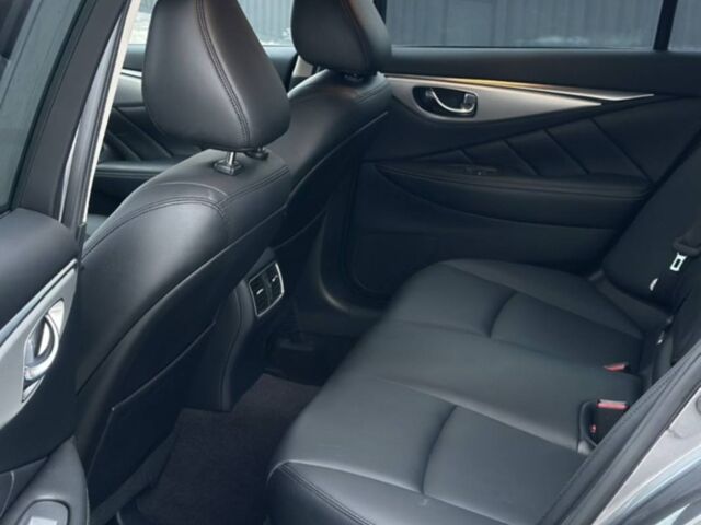 Сірий Інфініті Q50, об'ємом двигуна 3 л та пробігом 0 тис. км за 15500 $, фото 1 на Automoto.ua