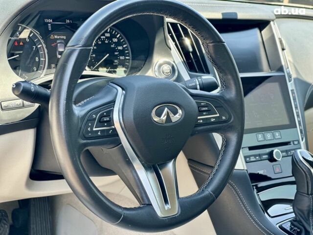 Серый Инфинити Q50, объемом двигателя 0 л и пробегом 93 тыс. км за 14900 $, фото 9 на Automoto.ua