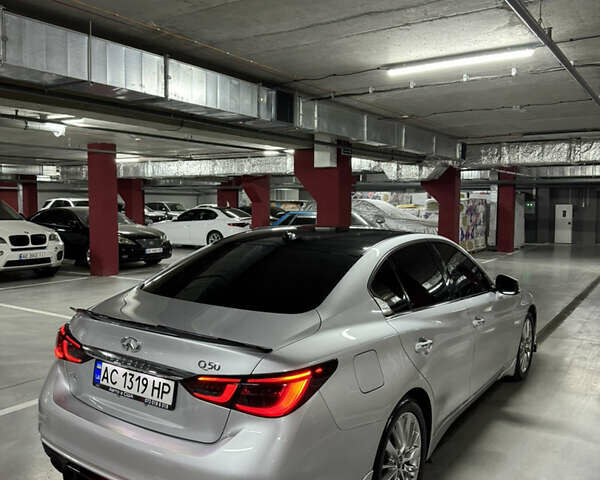 Сірий Інфініті Q50, об'ємом двигуна 3 л та пробігом 43 тис. км за 19250 $, фото 2 на Automoto.ua