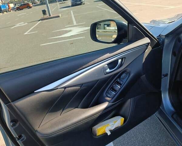 Сірий Інфініті Q50, об'ємом двигуна 3 л та пробігом 135 тис. км за 23000 $, фото 21 на Automoto.ua