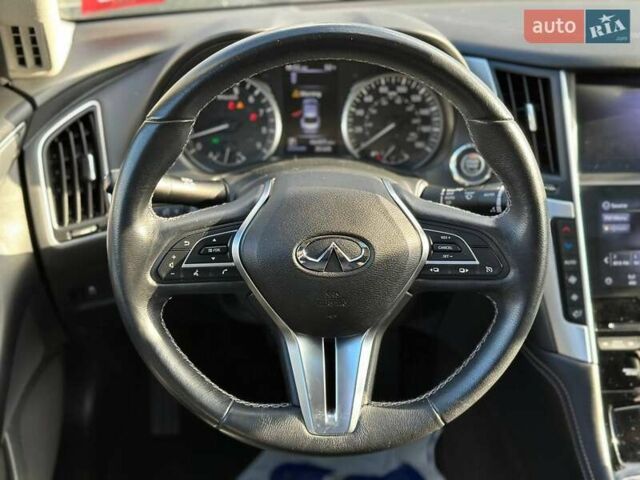 Серый Инфинити Q50, объемом двигателя 3 л и пробегом 74 тыс. км за 15900 $, фото 16 на Automoto.ua