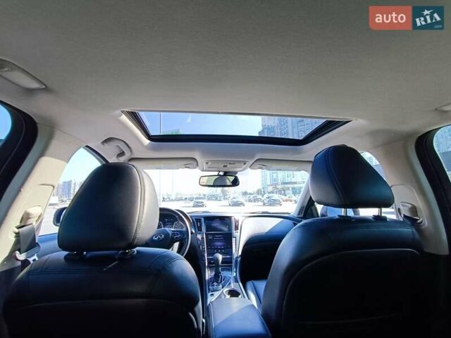 Сірий Інфініті Q50, об'ємом двигуна 3 л та пробігом 135 тис. км за 23000 $, фото 17 на Automoto.ua