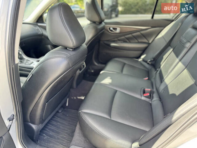 Серый Инфинити Q50, объемом двигателя 3 л и пробегом 93 тыс. км за 20000 $, фото 8 на Automoto.ua