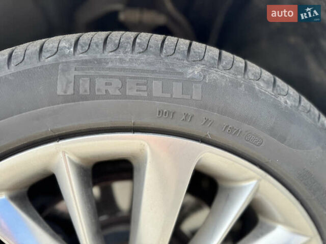 Серый Инфинити Q50, объемом двигателя 3 л и пробегом 93 тыс. км за 20000 $, фото 14 на Automoto.ua