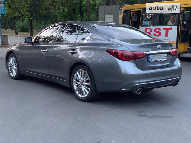 Сірий Інфініті Q50, об'ємом двигуна 2 л та пробігом 33 тис. км за 26500 $, фото 4 на Automoto.ua