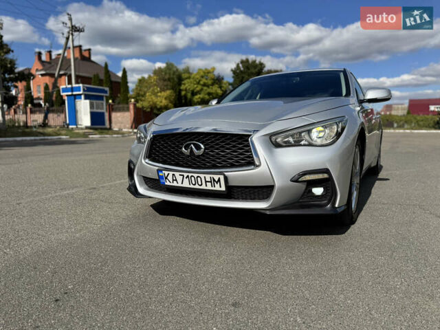 Серый Инфинити Q50, объемом двигателя 3 л и пробегом 93 тыс. км за 20000 $, фото 5 на Automoto.ua
