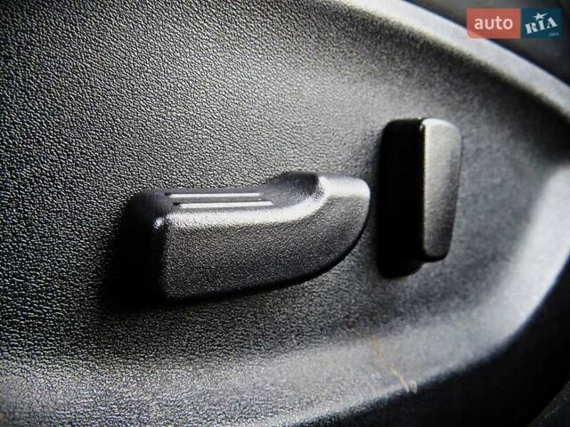 Сірий Інфініті Q50, об'ємом двигуна 3 л та пробігом 119 тис. км за 15800 $, фото 9 на Automoto.ua