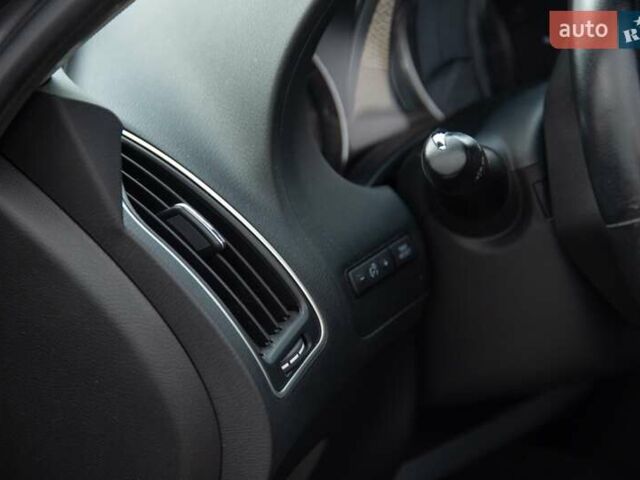 Серый Инфинити Q50, объемом двигателя 2.8 л и пробегом 47 тыс. км за 27000 $, фото 19 на Automoto.ua