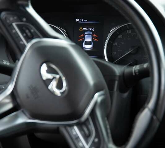 Серый Инфинити Q50, объемом двигателя 2.8 л и пробегом 47 тыс. км за 27000 $, фото 17 на Automoto.ua