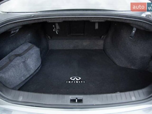 Серый Инфинити Q50, объемом двигателя 2.8 л и пробегом 47 тыс. км за 27000 $, фото 14 на Automoto.ua