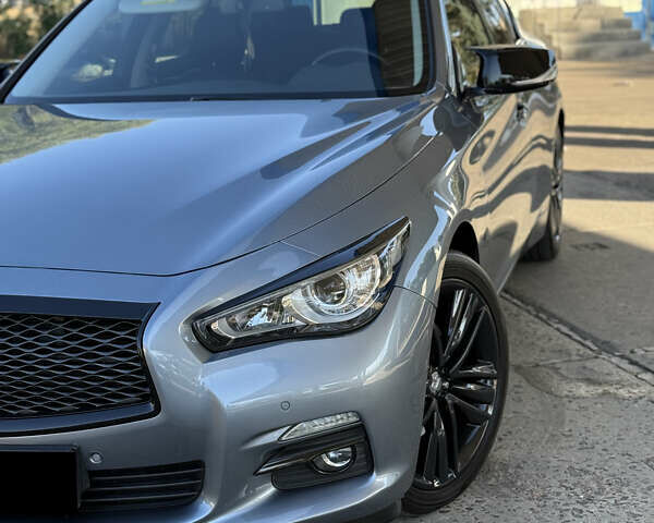 Синий Инфинити Q50, объемом двигателя 2.14 л и пробегом 171 тыс. км за 15500 $, фото 1 на Automoto.ua