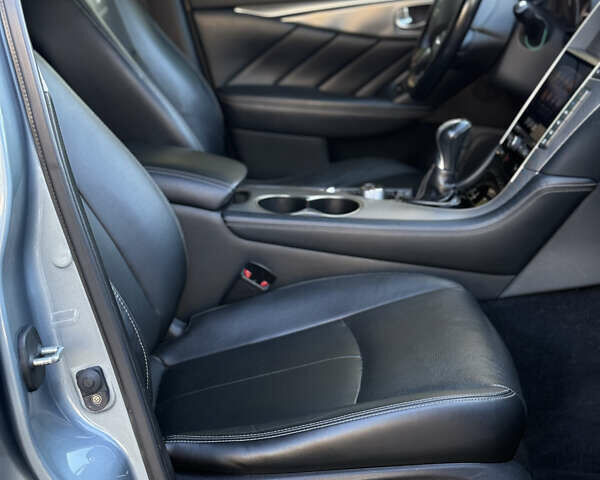 Синий Инфинити Q50, объемом двигателя 2.14 л и пробегом 171 тыс. км за 15500 $, фото 25 на Automoto.ua