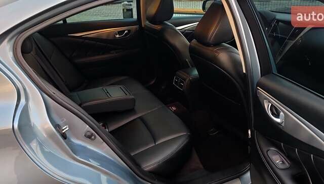 Синій Інфініті Q50, об'ємом двигуна 3.7 л та пробігом 155 тис. км за 15499 $, фото 36 на Automoto.ua