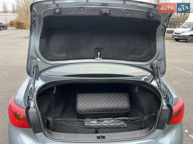 Синий Инфинити Q50, объемом двигателя 1.99 л и пробегом 141 тыс. км за 14500 $, фото 32 на Automoto.ua