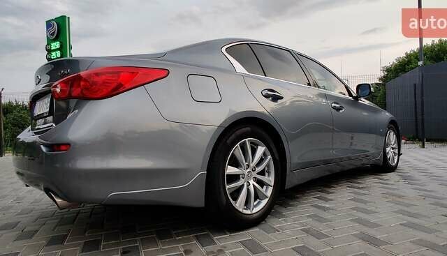 Синій Інфініті Q50, об'ємом двигуна 3.7 л та пробігом 155 тис. км за 15499 $, фото 18 на Automoto.ua