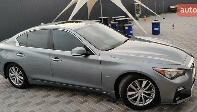 Синій Інфініті Q50, об'ємом двигуна 3.7 л та пробігом 155 тис. км за 15499 $, фото 10 на Automoto.ua