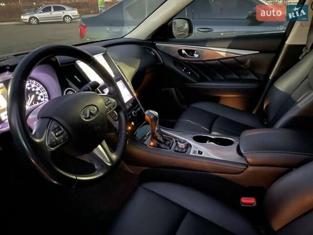 Синій Інфініті Q50, об'ємом двигуна 3.7 л та пробігом 155 тис. км за 15499 $, фото 24 на Automoto.ua