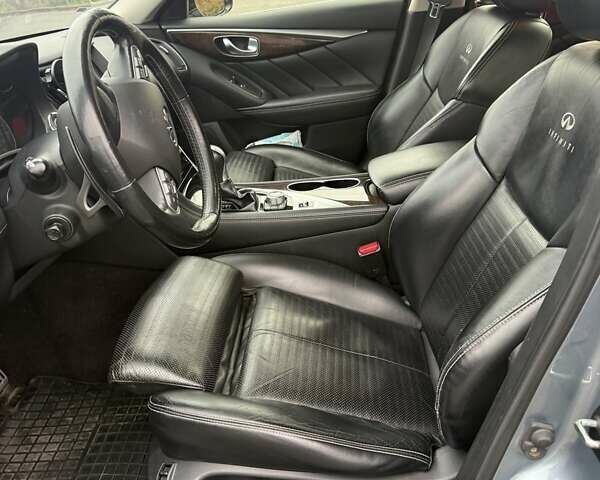 Синий Инфинити Q50, объемом двигателя 1.99 л и пробегом 141 тыс. км за 14500 $, фото 35 на Automoto.ua