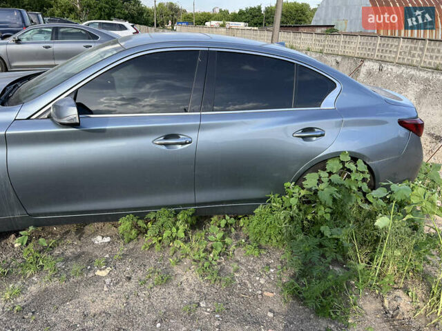 Синий Инфинити Q50, объемом двигателя 3 л и пробегом 129 тыс. км за 8300 $, фото 1 на Automoto.ua