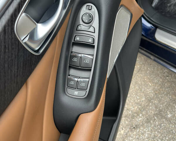 Синій Інфініті Q50, об'ємом двигуна 3 л та пробігом 56 тис. км за 22500 $, фото 35 на Automoto.ua
