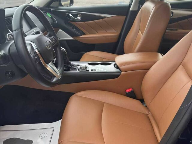 Синий Инфинити Q50, объемом двигателя 3 л и пробегом 26 тыс. км за 18900 $, фото 12 на Automoto.ua