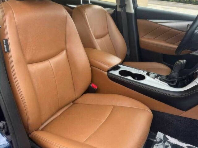 Синий Инфинити Q50, объемом двигателя 3 л и пробегом 26 тыс. км за 18900 $, фото 10 на Automoto.ua