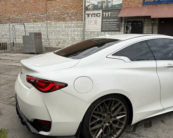 Белый Инфинити Q60, объемом двигателя 2 л и пробегом 163 тыс. км за 18750 $, фото 11 на Automoto.ua