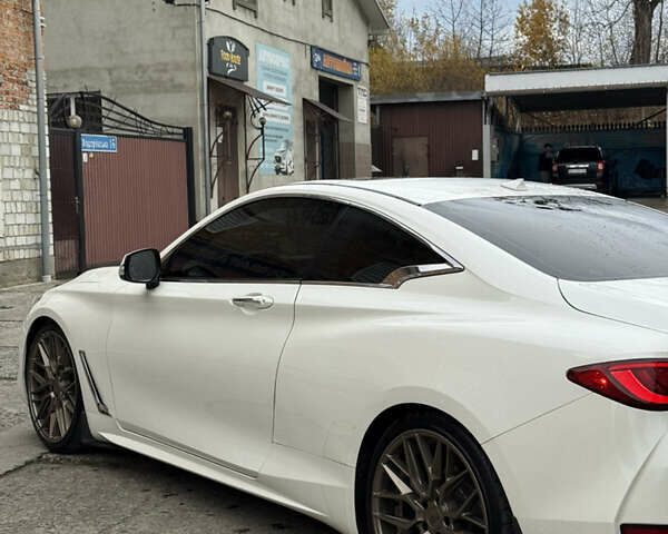 Белый Инфинити Q60, объемом двигателя 2 л и пробегом 163 тыс. км за 18750 $, фото 8 на Automoto.ua