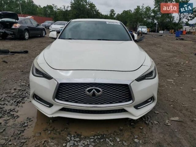 Белый Инфинити Q60, объемом двигателя 3 л и пробегом 83 тыс. км за 5000 $, фото 4 на Automoto.ua