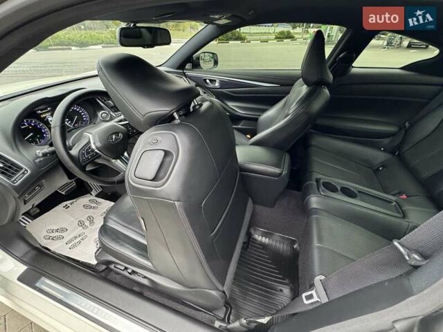 Белый Инфинити Q60, объемом двигателя 3 л и пробегом 85 тыс. км за 27500 $, фото 64 на Automoto.ua