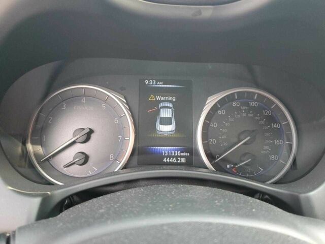 Белый Инфинити Q60, объемом двигателя 2 л и пробегом 210 тыс. км за 10700 $, фото 7 на Automoto.ua