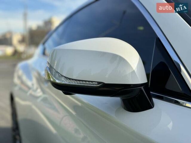 Белый Инфинити Q60, объемом двигателя 3 л и пробегом 85 тыс. км за 26500 $, фото 37 на Automoto.ua