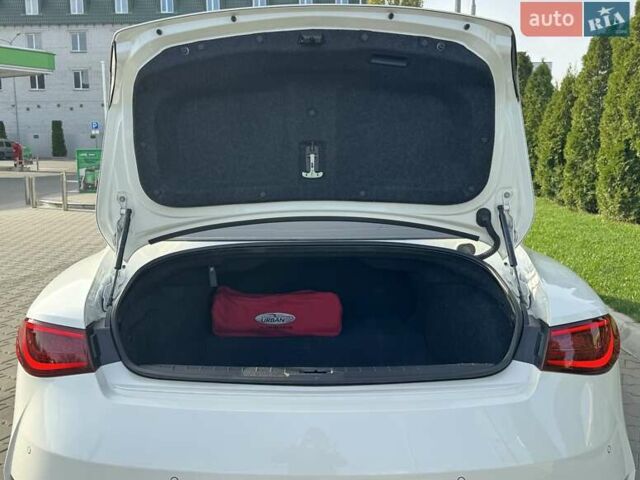 Білий Інфініті Q60, об'ємом двигуна 3 л та пробігом 85 тис. км за 24500 $, фото 9 на Automoto.ua