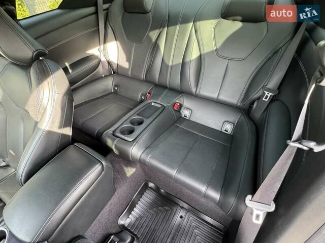 Білий Інфініті Q60, об'ємом двигуна 3 л та пробігом 85 тис. км за 24500 $, фото 85 на Automoto.ua