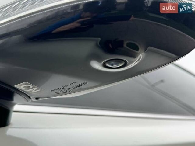 Белый Инфинити Q60, объемом двигателя 3 л и пробегом 85 тыс. км за 27500 $, фото 42 на Automoto.ua