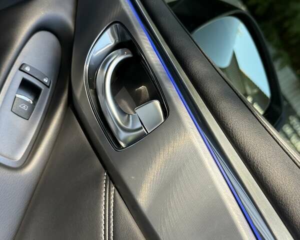 Білий Інфініті Q60, об'ємом двигуна 3 л та пробігом 101 тис. км за 22900 $, фото 50 на Automoto.ua