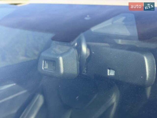 Белый Инфинити Q60, объемом двигателя 3 л и пробегом 85 тыс. км за 26500 $, фото 39 на Automoto.ua