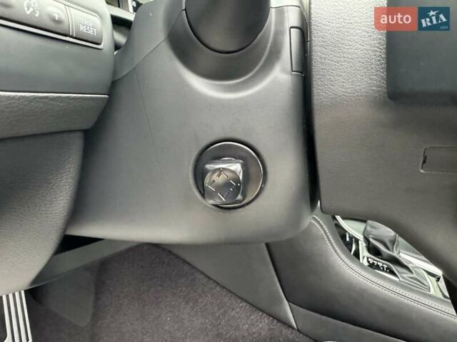 Белый Инфинити Q60, объемом двигателя 3 л и пробегом 85 тыс. км за 27500 $, фото 60 на Automoto.ua