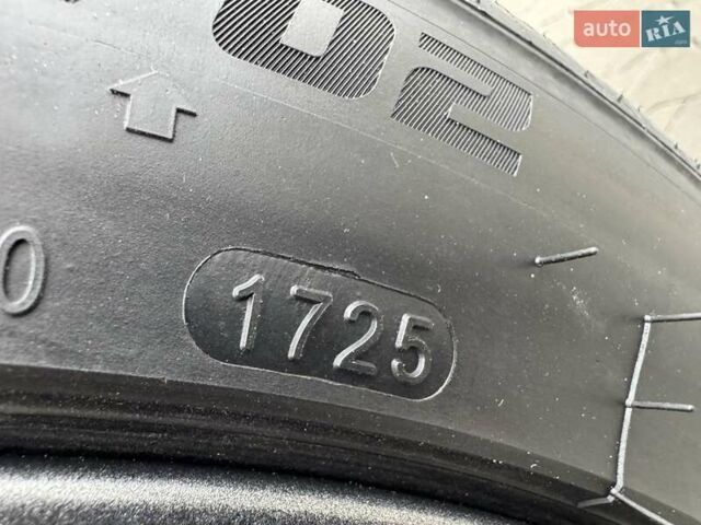 Белый Инфинити Q60, объемом двигателя 3 л и пробегом 85 тыс. км за 27500 $, фото 15 на Automoto.ua