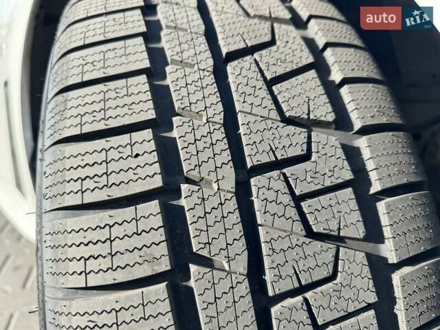 Білий Інфініті Q60, об'ємом двигуна 3 л та пробігом 85 тис. км за 24500 $, фото 65 на Automoto.ua